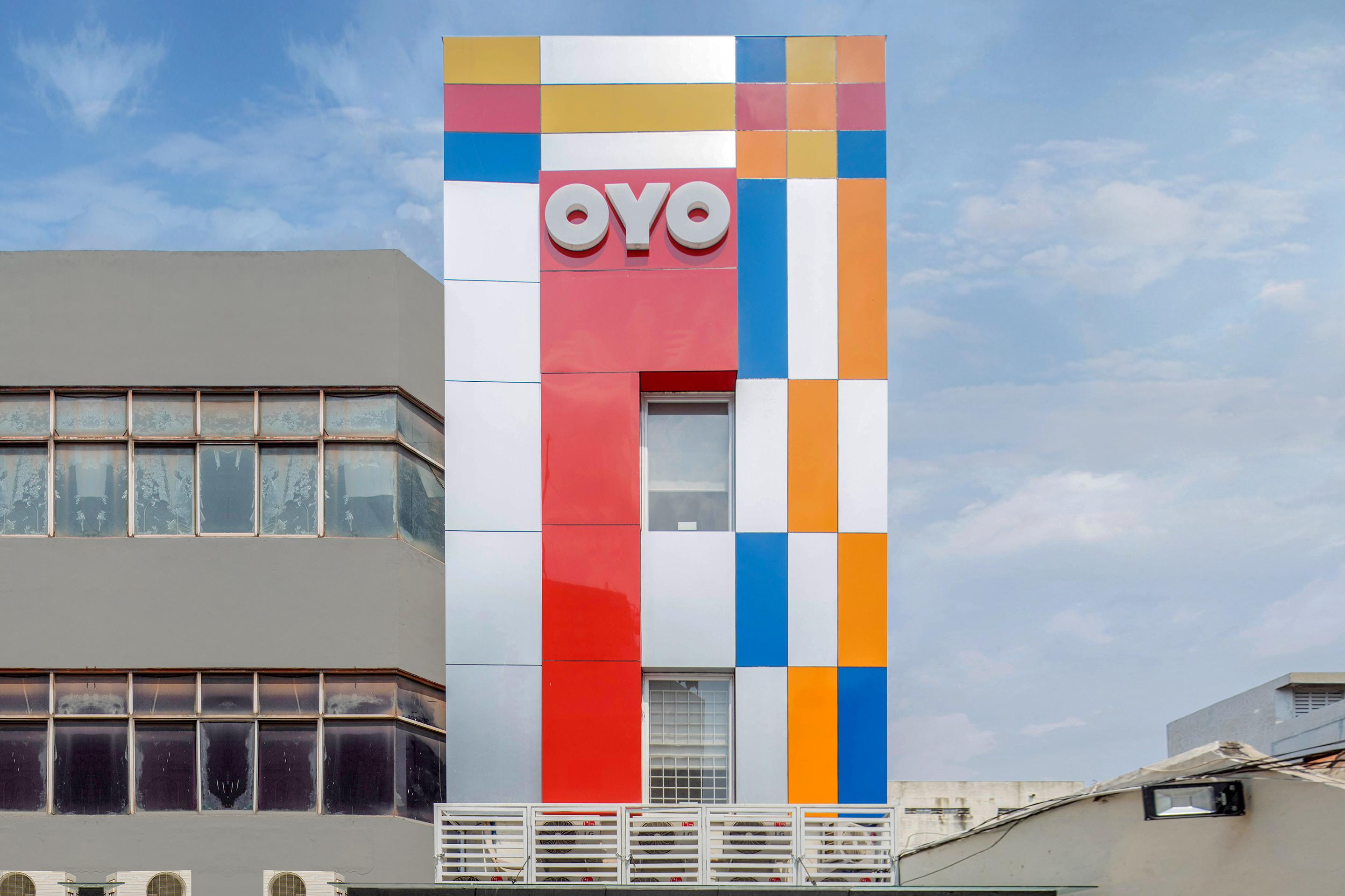 Отель Super Oyo Capital O 1121 Orienchi 2 Джакарта Экстерьер фото
